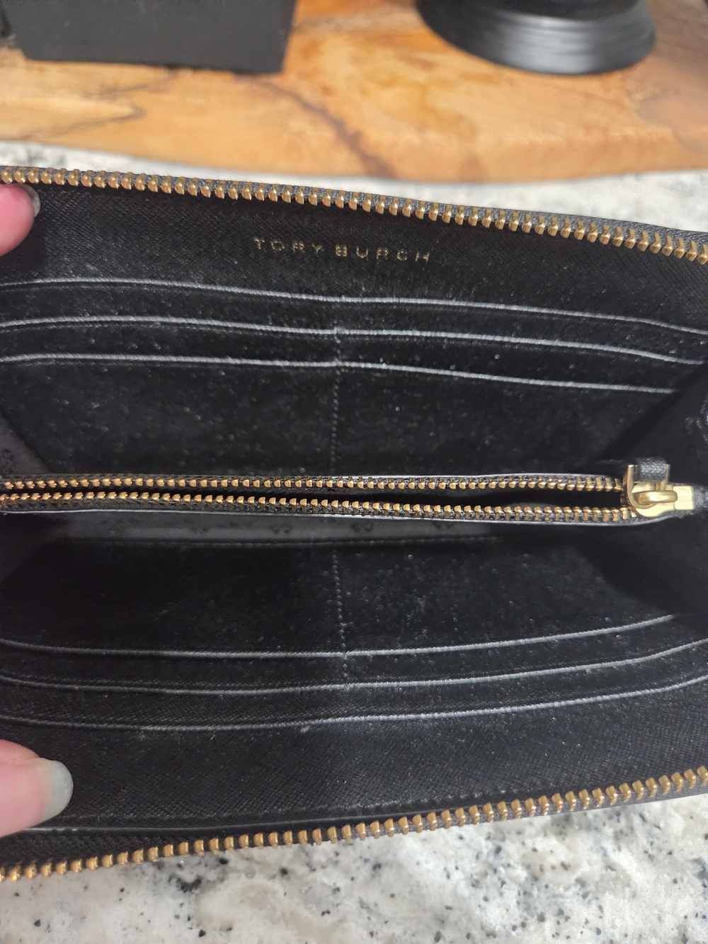 Tory Burch Black Saffiano Zip-Around Wallet - Picture 4 of 7
